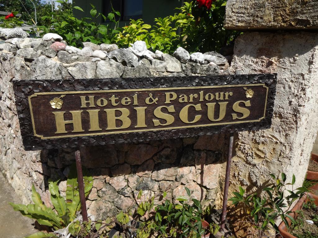 Hotel Hibiscus Miyakojima  Экстерьер фото